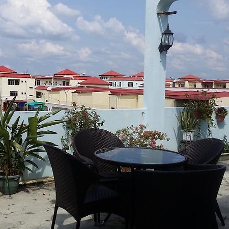 Blueberry Inn Miri Exterior foto